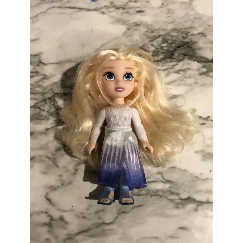 Elsa petite princess doll with horse
